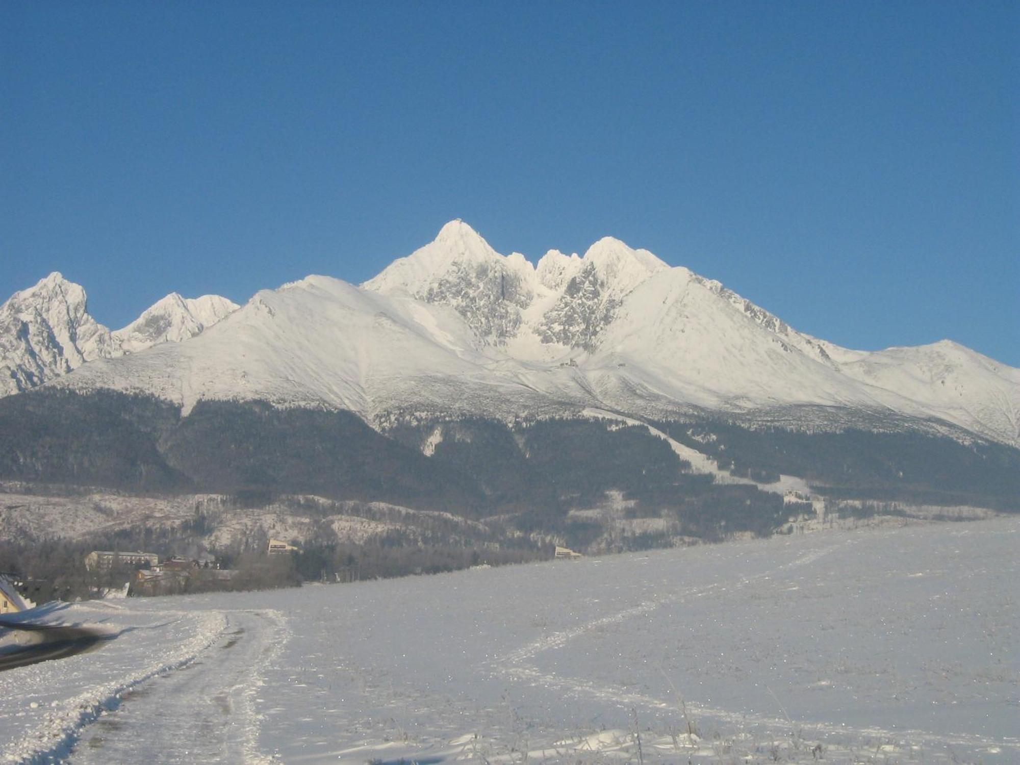 Penzion Skitour Стара-Лесна Экстерьер фото